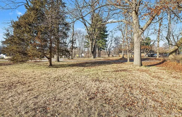 $60,000 | 19500 Greenacre Street, South Bend, IN 46637