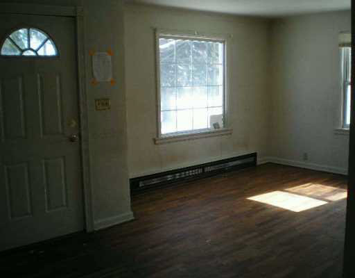 52805 Lilac Road South Bend, IN 46628 - Photo 4 of 8