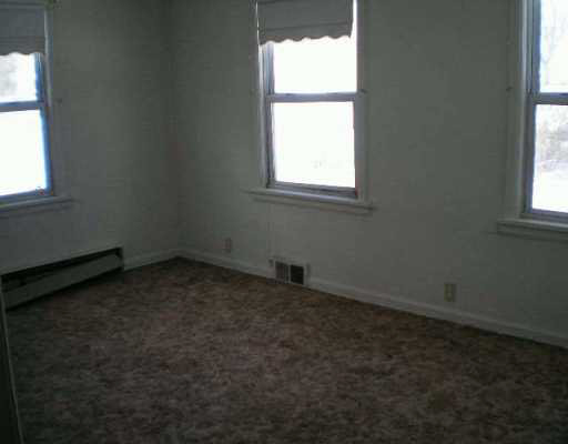 52805 Lilac Road South Bend, IN 46628 - Photo 7 of 8
