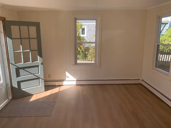 $2,100 | 246 Water Street, Unit 1, Newburyport, MA 01950