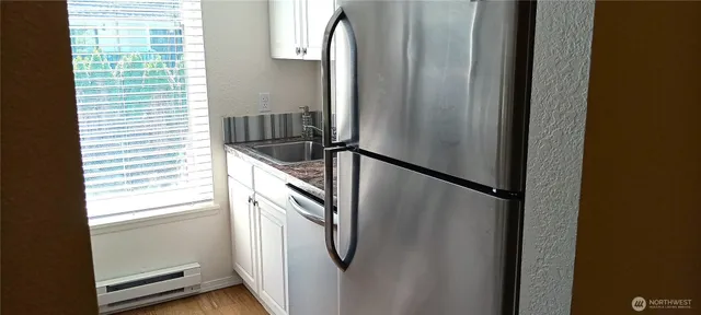 a view of walk in closet