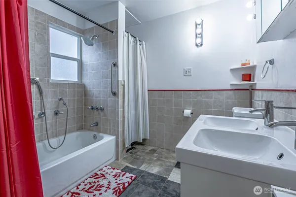 $550,000 | 6225 South Puget Sound Avenue, Tacoma, WA 98409