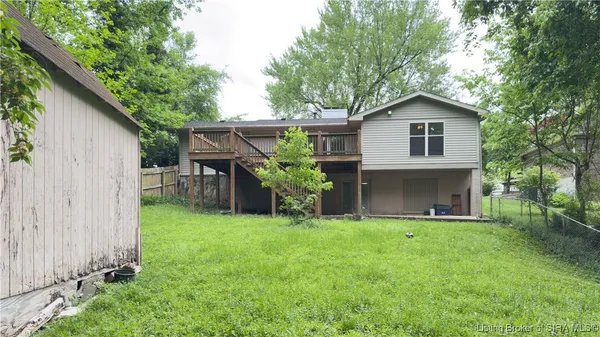 $215,000 | 211 North Oak Street, Clarksville, IN 47129