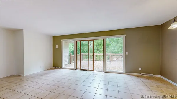 $215,000 | 211 North Oak Street, Clarksville, IN 47129