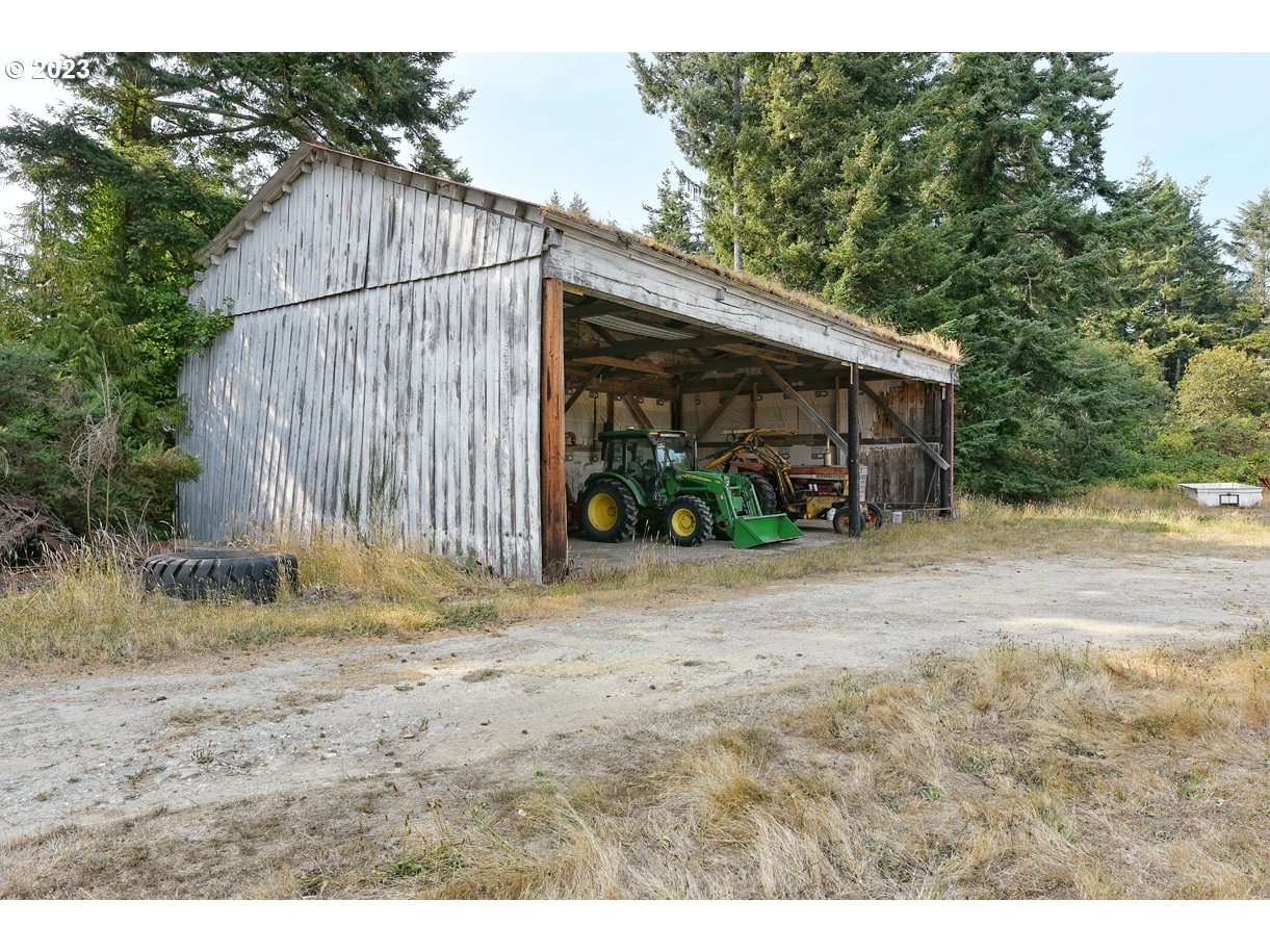 87641 East Beach Loop Lane Bandon, OR 97411 - Photo 13 of 16