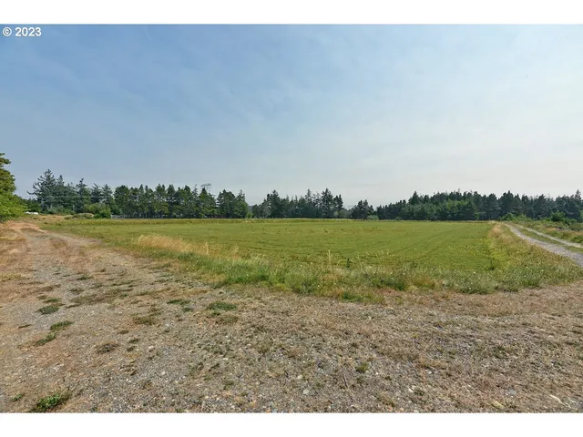 $1,149,000 | 87641 East Beach Loop Lane, Bandon, OR 97411