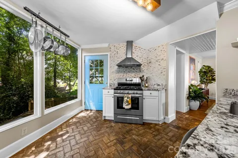 $725,000 | 1512 Ideal Way, Charlotte, NC 28203