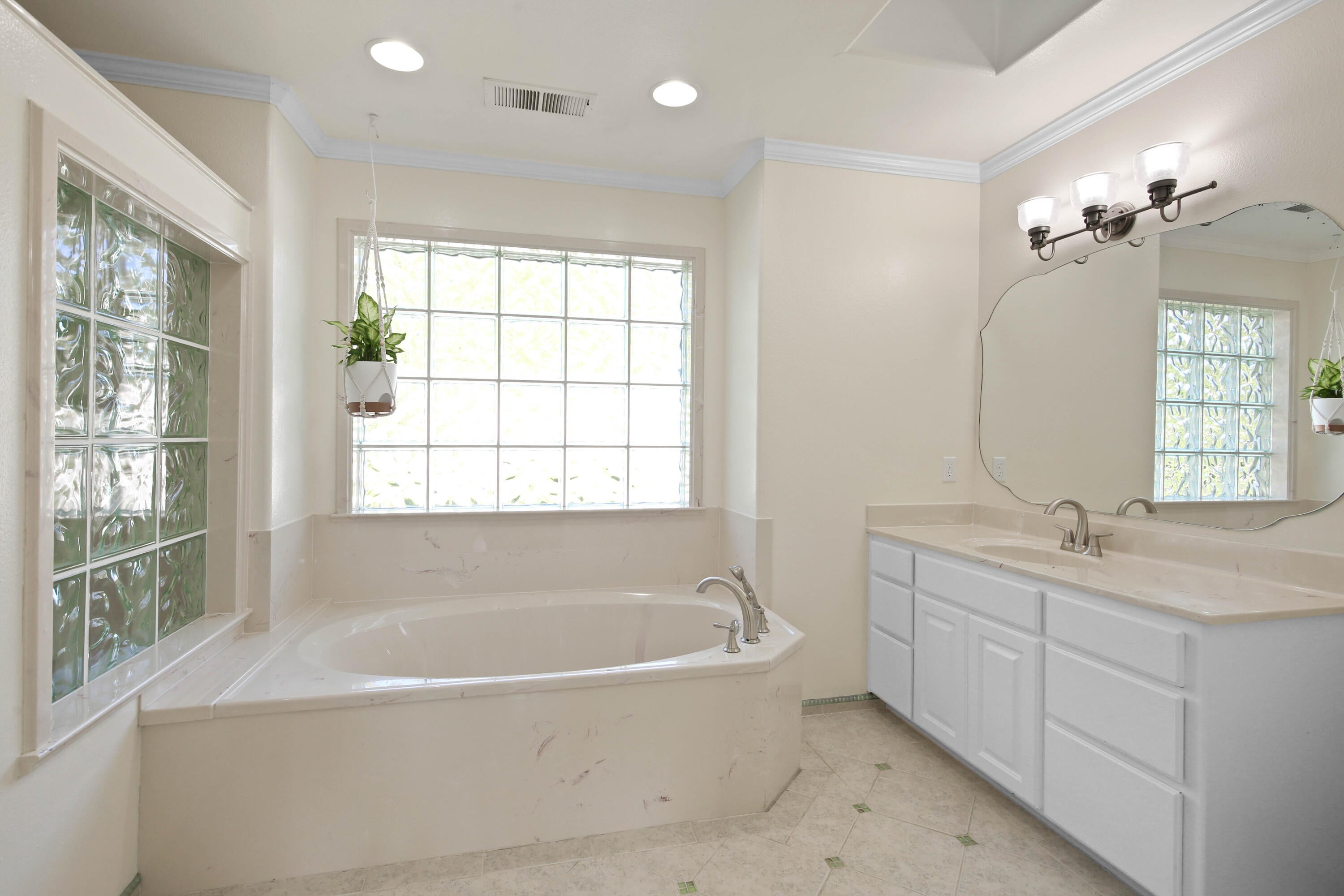 7303 Wagner Creek Road Talent, OR 97540 - Photo 20 of 50 CU9A8567