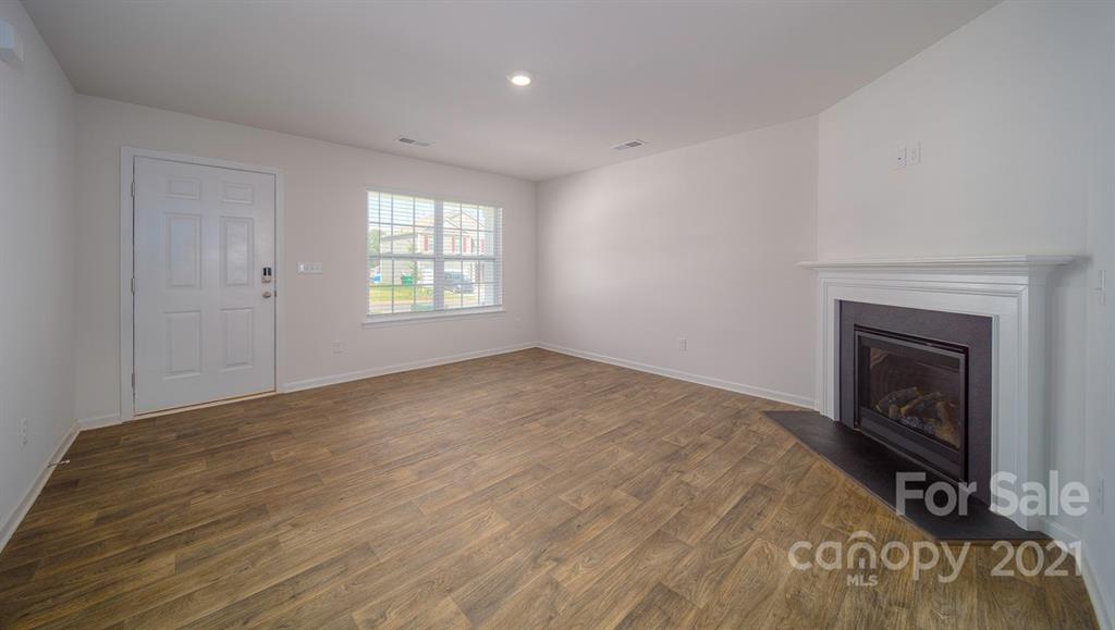 335 Oak Br Road, Unit 15 Arden, NC 28704 - Photo 5 of 25 Gallery Image 5