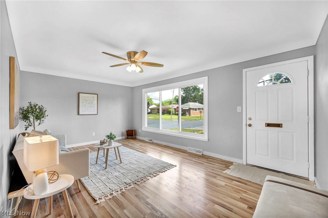 13825 Carpenter Road Garfield Heights, OH 44125 - Photo 5 of 38