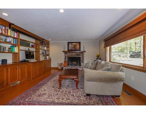 7 Castle Road Lexington, MA 02420 - Photo 11 of 31