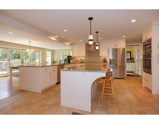 7 Castle Road Lexington, MA 02420 - Photo 8 of 31