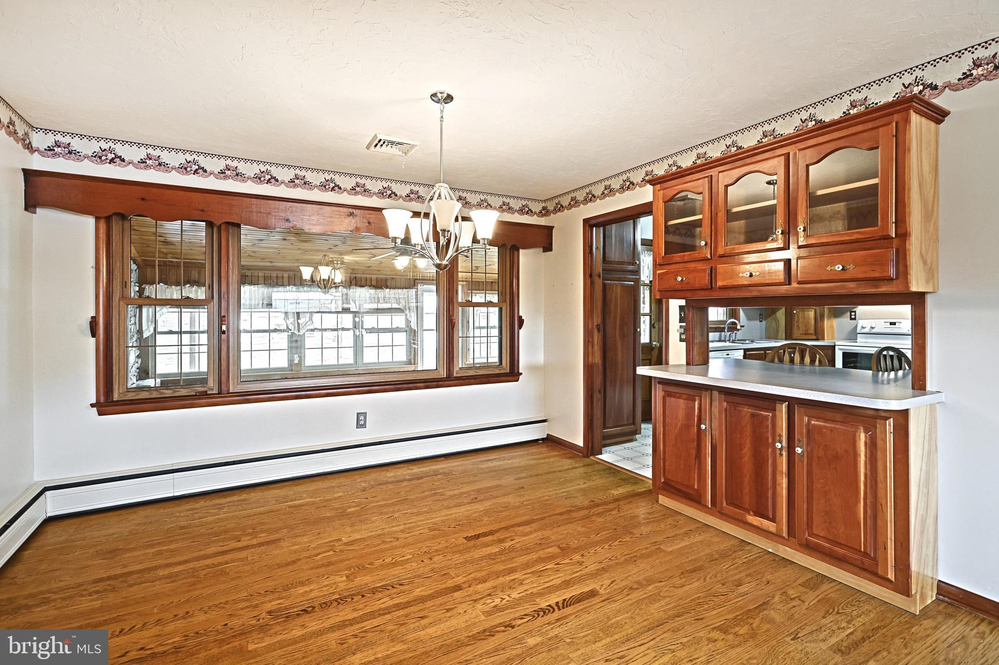 236 North Main Street Spring Grove, PA 17362 - Photo 10 of 33