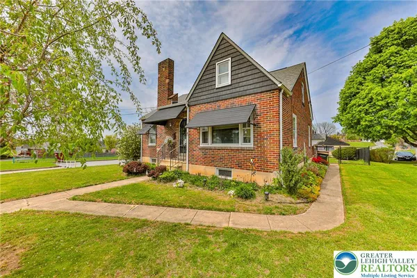 $369,900 | 3311 Lehigh Street, Whitehall, PA 18052