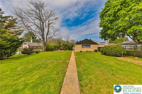 $369,900 | 3311 Lehigh Street, Whitehall, PA 18052