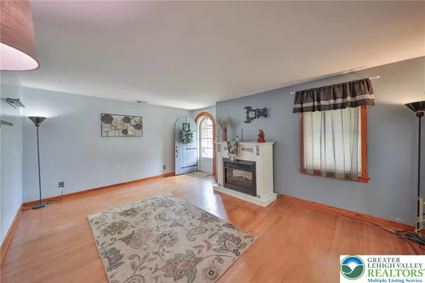 $369,900 | 3311 Lehigh Street, Whitehall, PA 18052