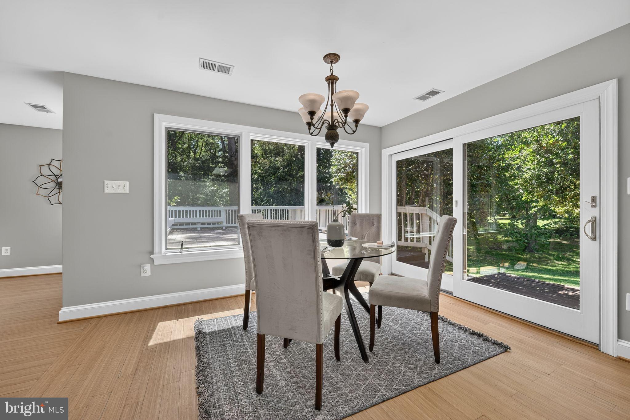10800 Park Road Lorton, VA 22079 - Photo 13 of 49 Dining Room