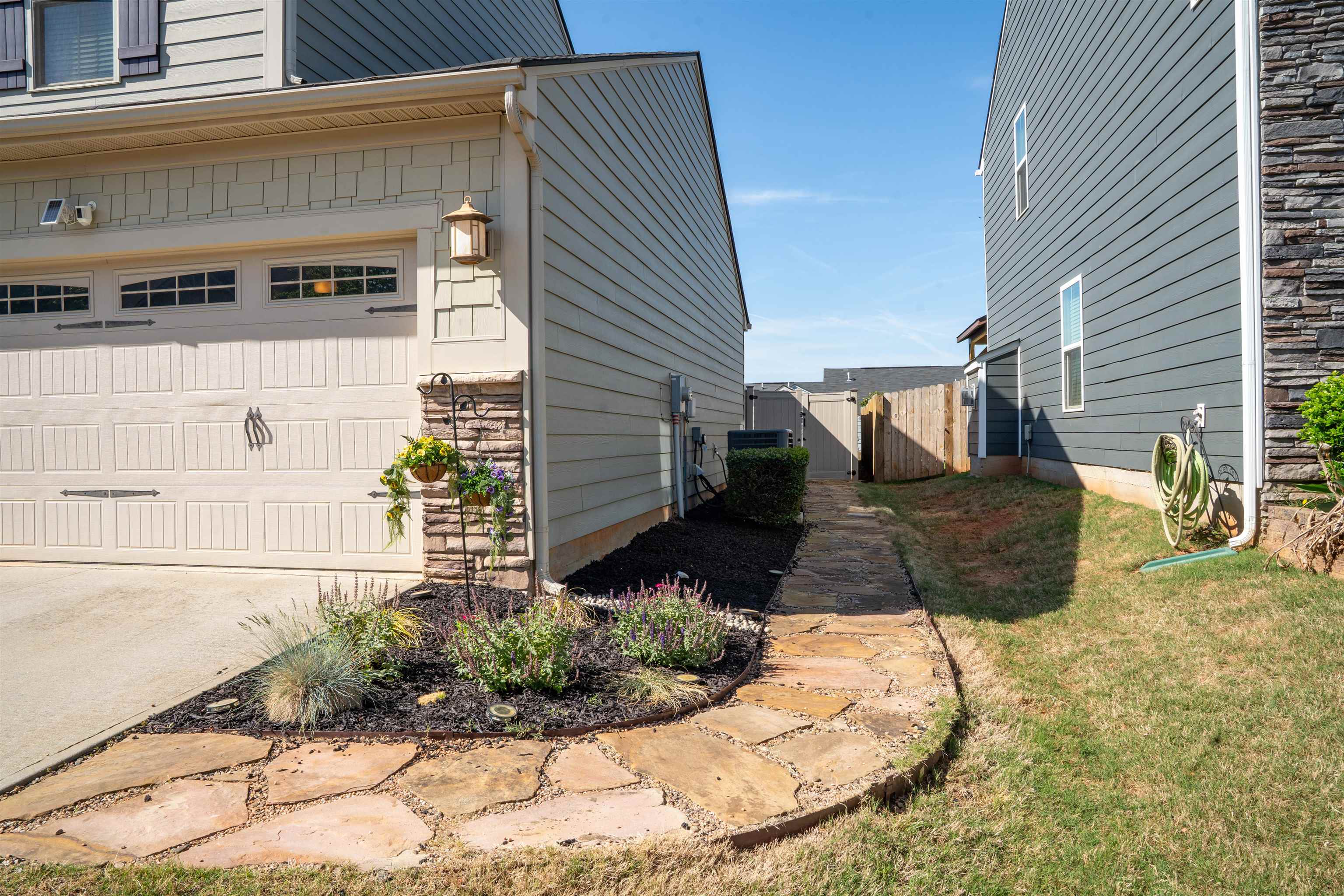 609 Windward Lane Duncan, SC 29334 - Photo 2 of 33