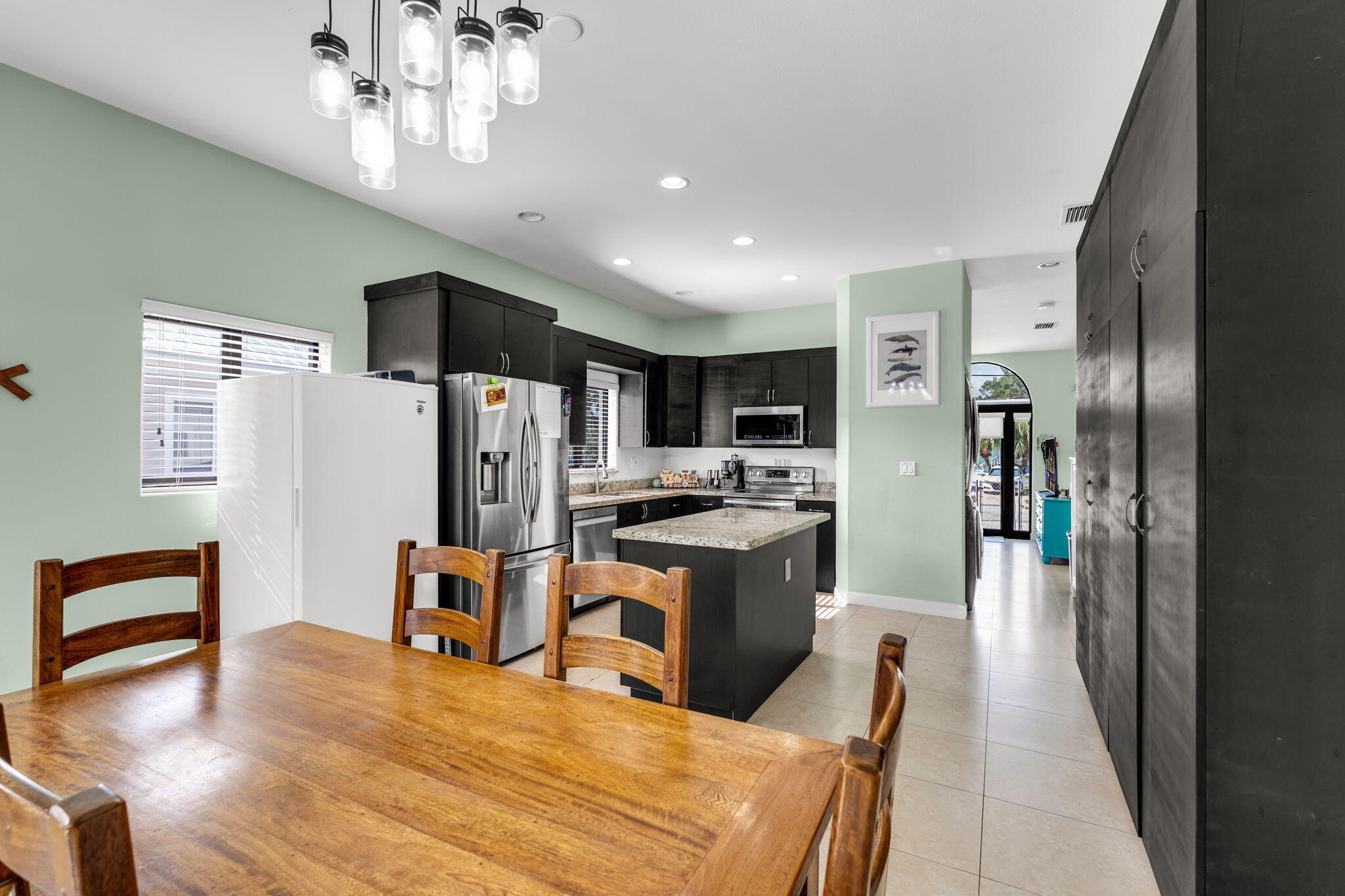 432 4th Road Key Largo, FL 33037 - Photo 14 of 50 14-web-or-mls-432-4Rd-27