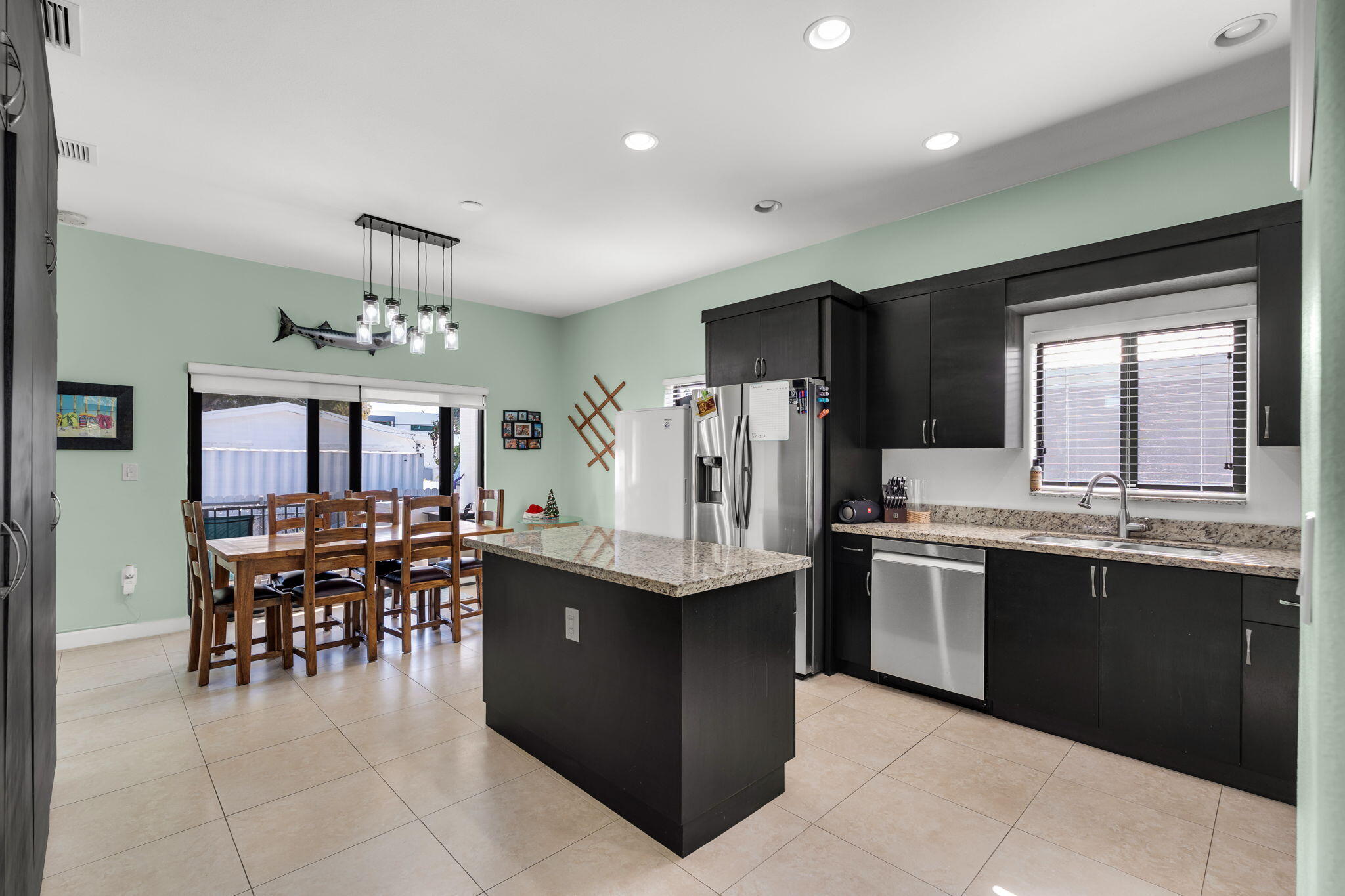 432 4th Road Key Largo, FL 33037 - Photo 2 of 50 2