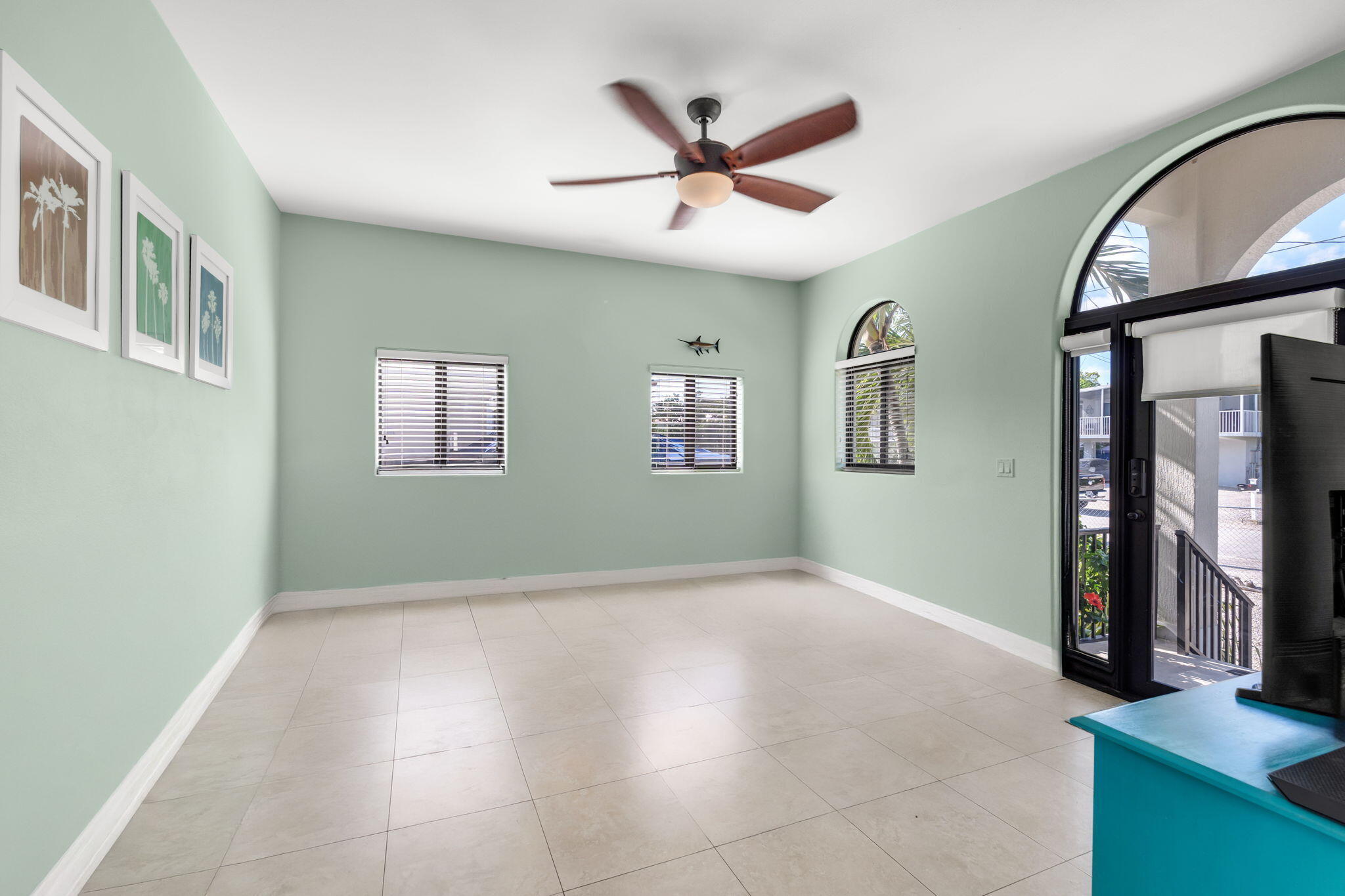 432 4th Road Key Largo, FL 33037 - Photo 4 of 50 4