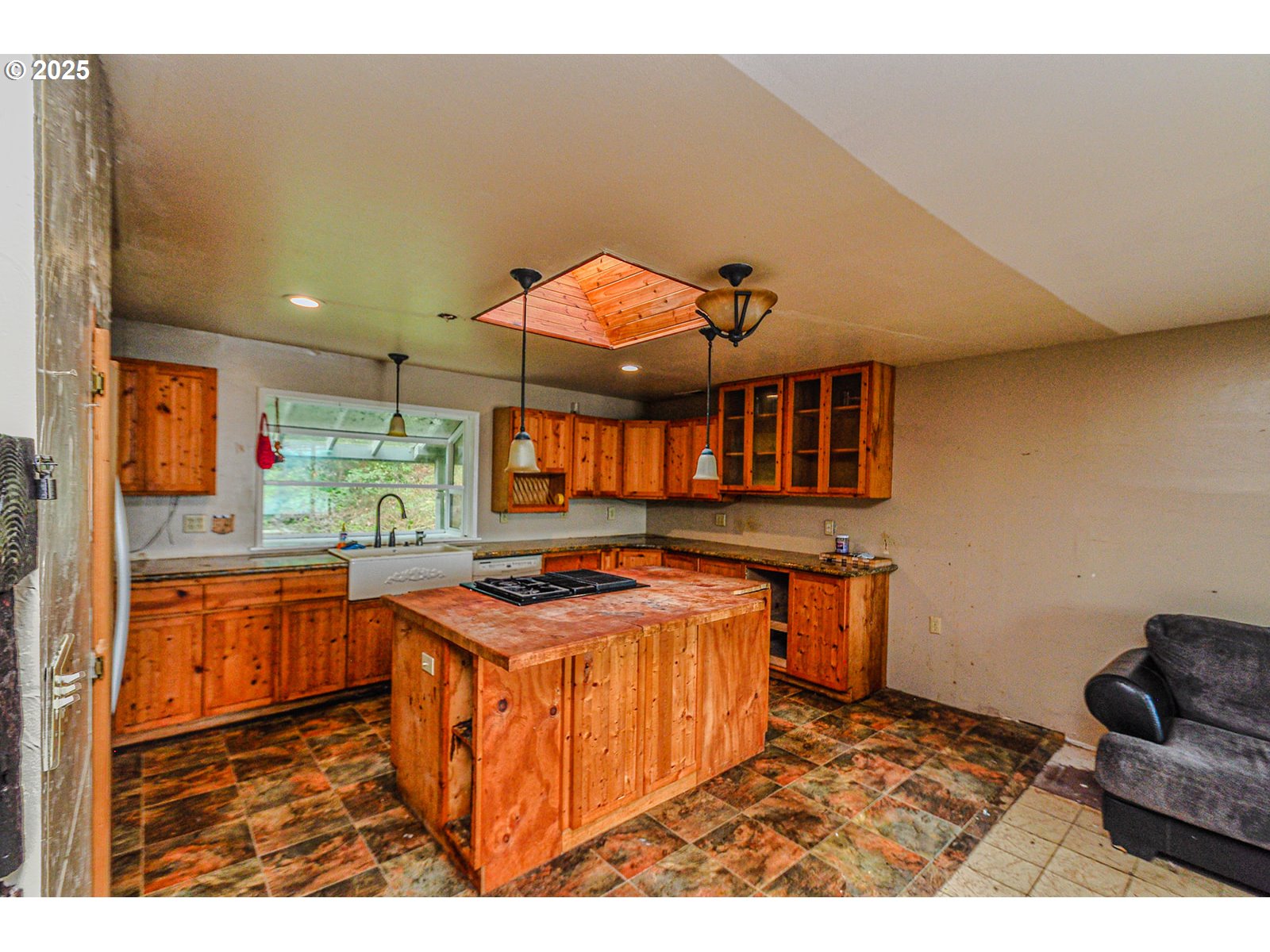 74430 Laurel Wood Road Rainier, OR 97048 - Photo 10 of 28 Gallery Image 10
