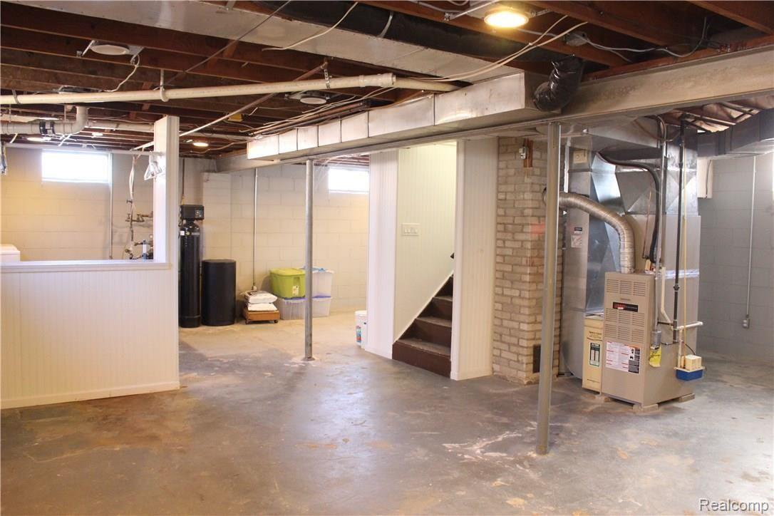 376 Davis Lake Road Lapeer, MI 48446 - Photo 17 of 25 Basement with Can Lights and Electrical