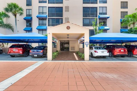 $689,990 | 7194 Promenade Drive, Unit 802, Boca Raton, FL 33433
