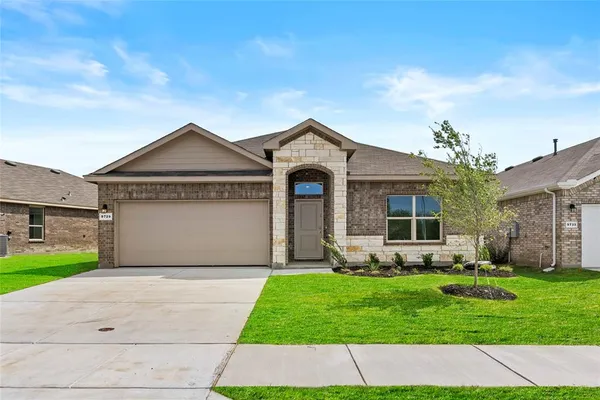 $311,500 | 9729 Mcclane Farm Drive, Crowley, TX 76036