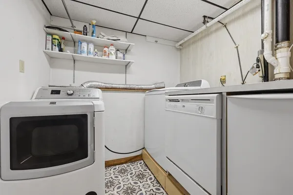 $524,900 | 128 Derby Street, Worcester, MA 01604