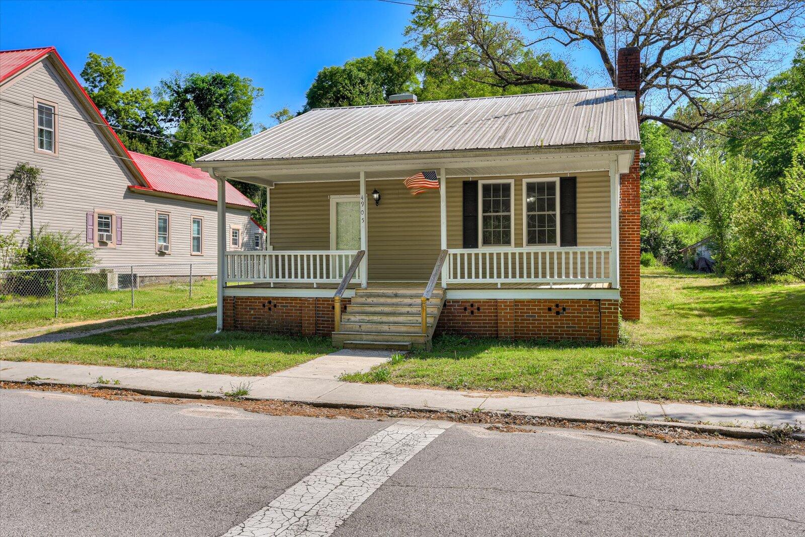 4905 Vaucluse Road Aiken, SC 29801 - Photo 1 of 25