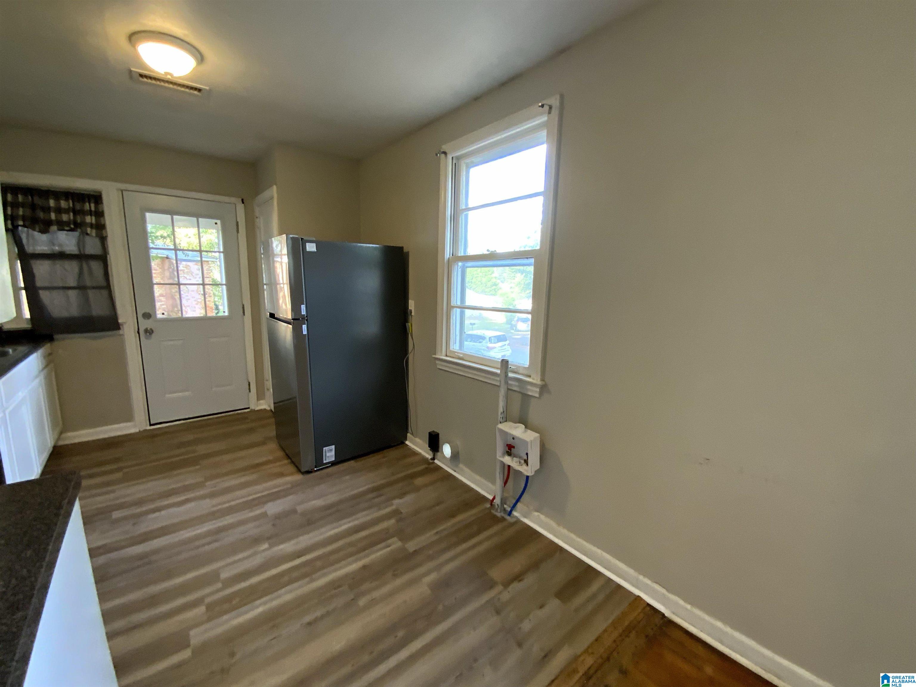 709 Glenwood Road Talladega, AL 35160 - Photo 13 of 37