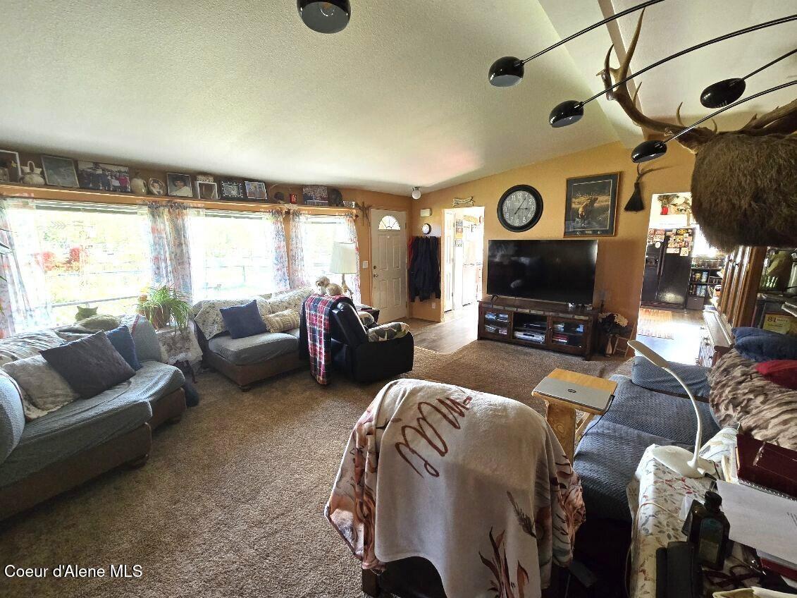871 Foothill Drive Athol, ID 83801 - Photo 11 of 46 living room