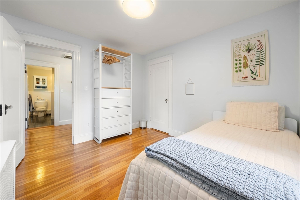 10 Barclay Road Boston, MA 02132 - Photo 23 of 39 Gallery Image 23
