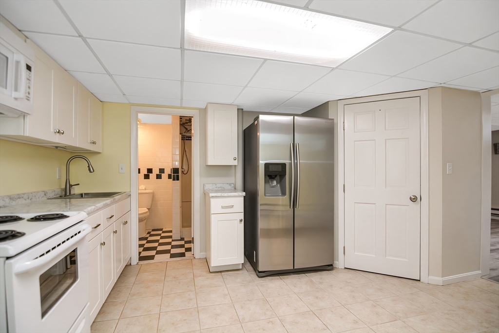 2 Peirce Road Lynn, MA 01902 - Photo 35 of 42