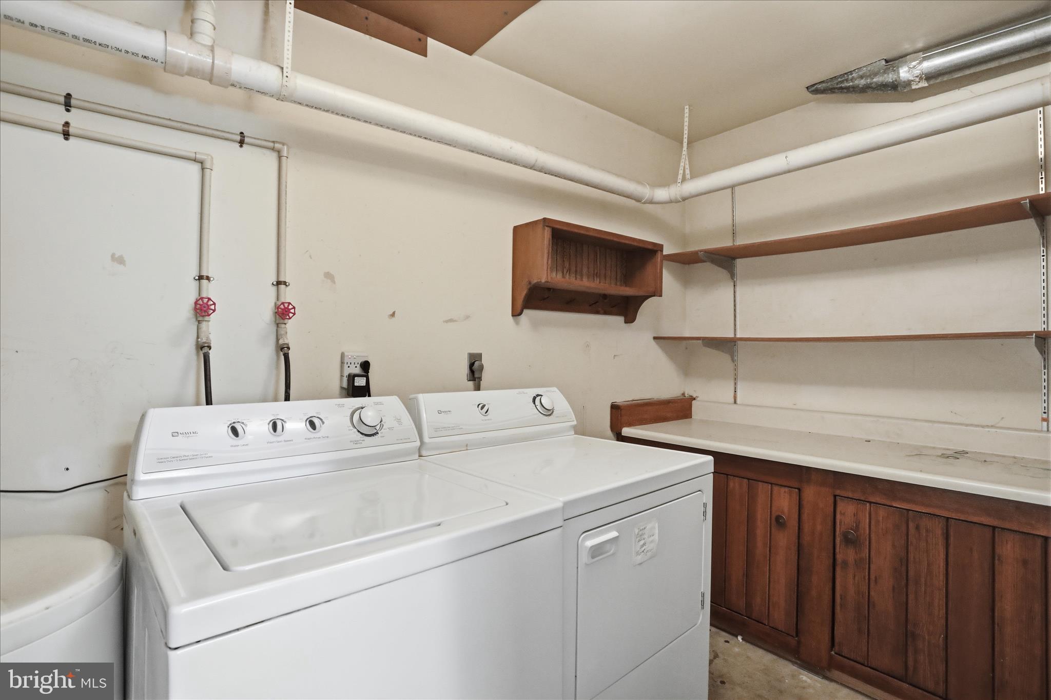 11728 White Hall Road Smithsburg, MD 21783 - Photo 27 of 66 Laundry