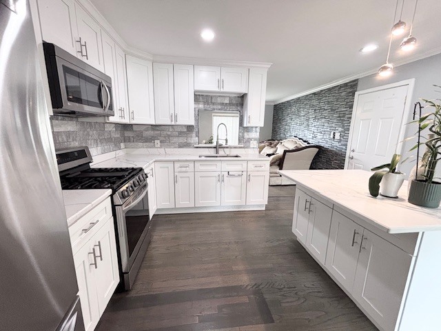 611 Nelson Avenue Romeoville, IL 60446 - Photo 12 of 29