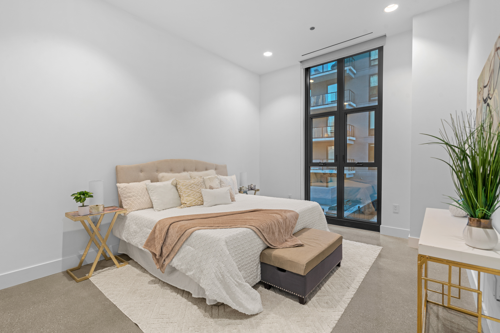 900 West Washington Boulevard, Unit 402 Chicago, IL 60607 - Photo 23 of 37