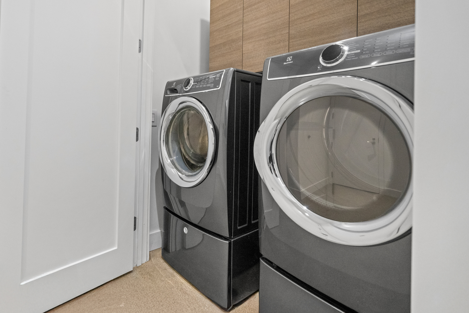 900 West Washington Boulevard, Unit 402 Chicago, IL 60607 - Photo 33 of 37