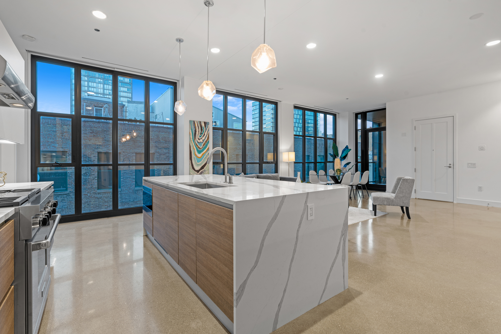 900 West Washington Boulevard, Unit 402 Chicago, IL 60607 - Photo 9 of 37