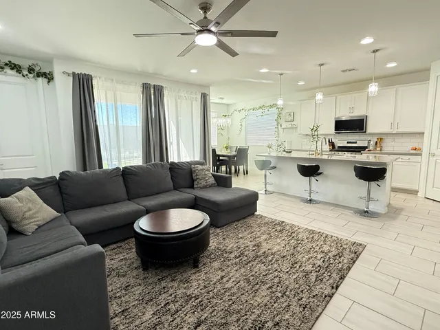 $2,495 | 11313 Unger Avenue, Mesa, AZ 85212