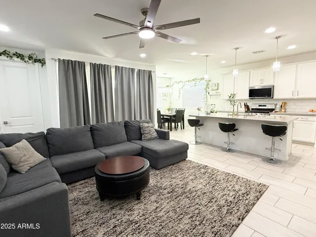 $2,495 | 11313 Unger Avenue, Mesa, AZ 85212