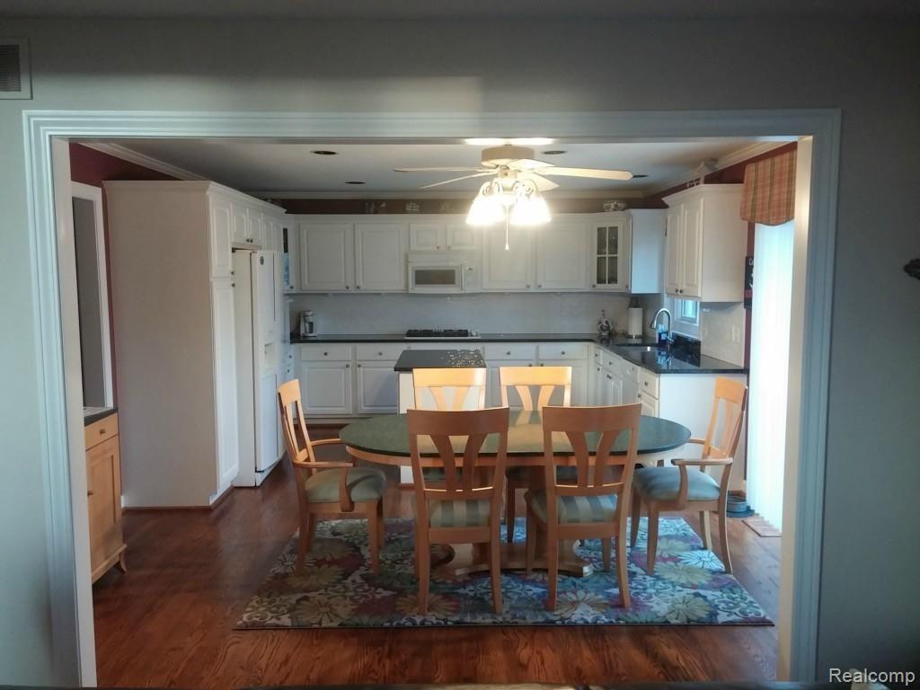 1477 Rochingham Drive Rochester Hills, MI 48309 - Photo 6 of 12