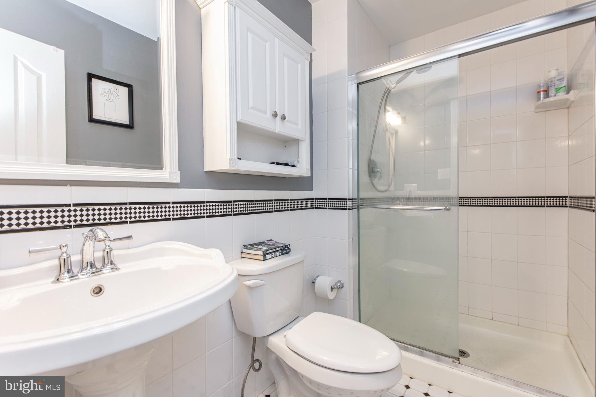 44 Church Road Horsham, PA 19044 - Photo 25 of 53 Primary Bathroom.