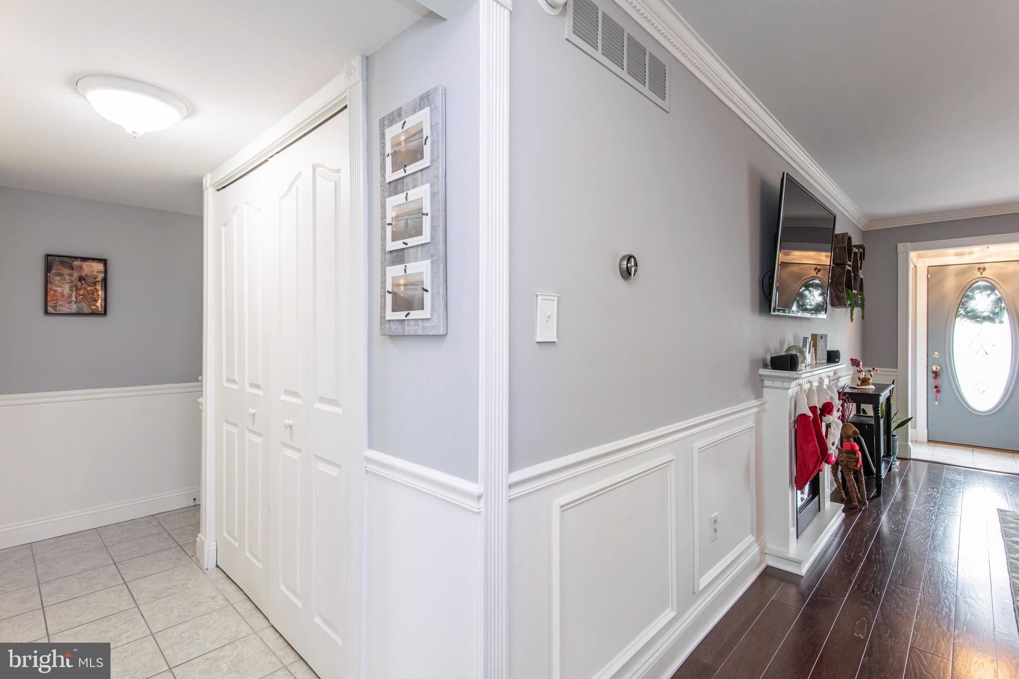 44 Church Road Horsham, PA 19044 - Photo 8 of 53 Living Rm w/hallway to Laundry, Half-Bath & Garage