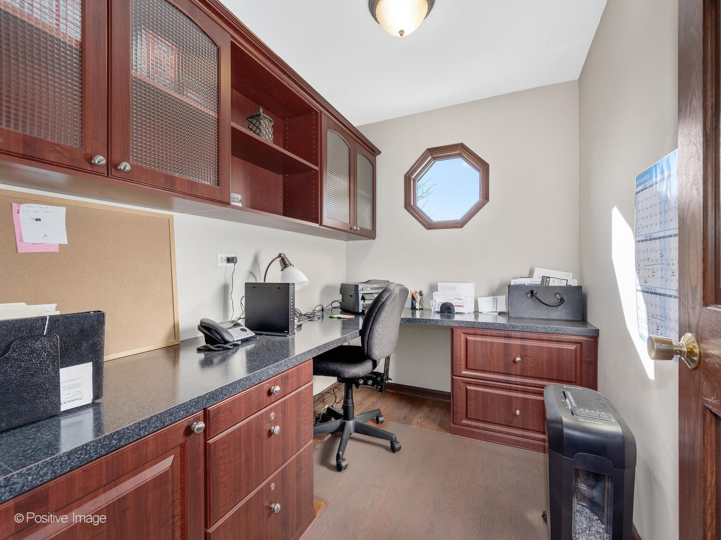 1306 Chauser Lane Woodridge, IL 60517 - Photo 21 of 40 a view of workspace with cabinets