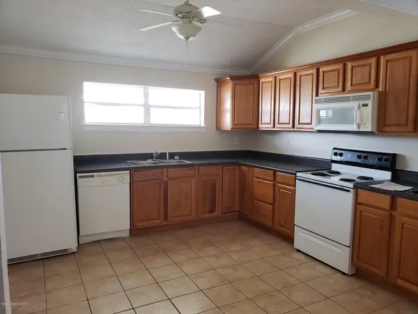 $1,250 | 1011 South Hopkins Avenue, Unit C, Titusville, FL 32780