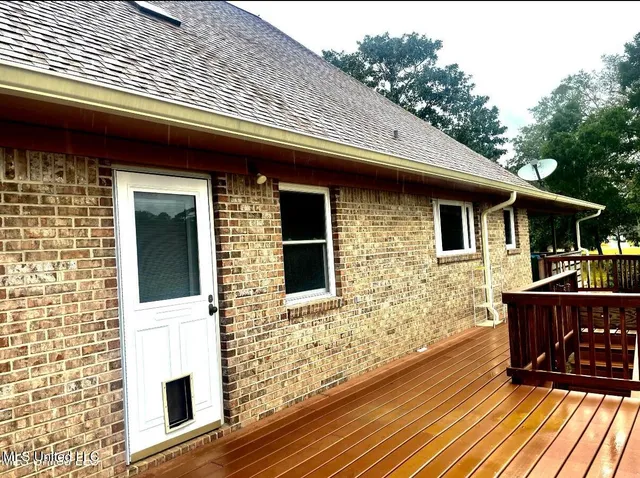 $270,000 | 1517 Oak Leaf Circle, Gautier, MS 39553