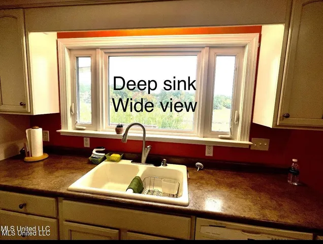 $270,000 | 1517 Oak Leaf Circle, Gautier, MS 39553