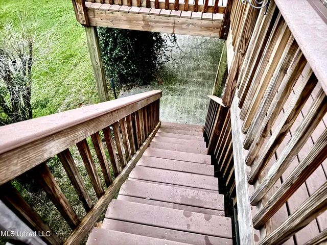 $270,000 | 1517 Oak Leaf Circle, Gautier, MS 39553